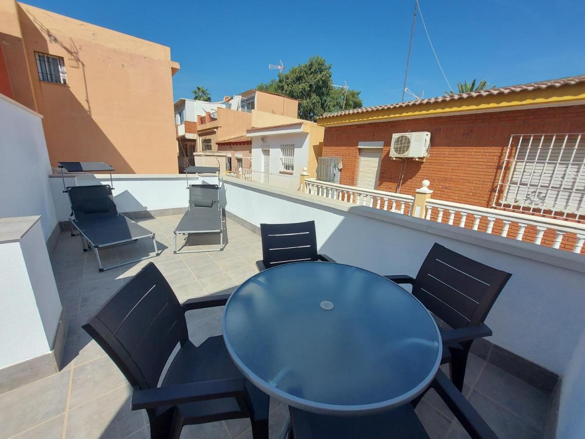 Casa De La Abuela Apartment Малага Екстериор снимка