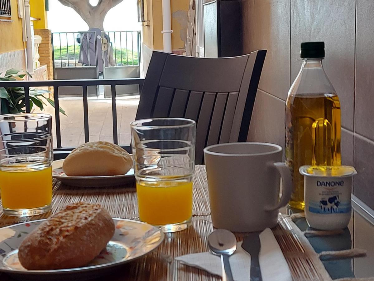 Casa De La Abuela Apartment Малага Екстериор снимка